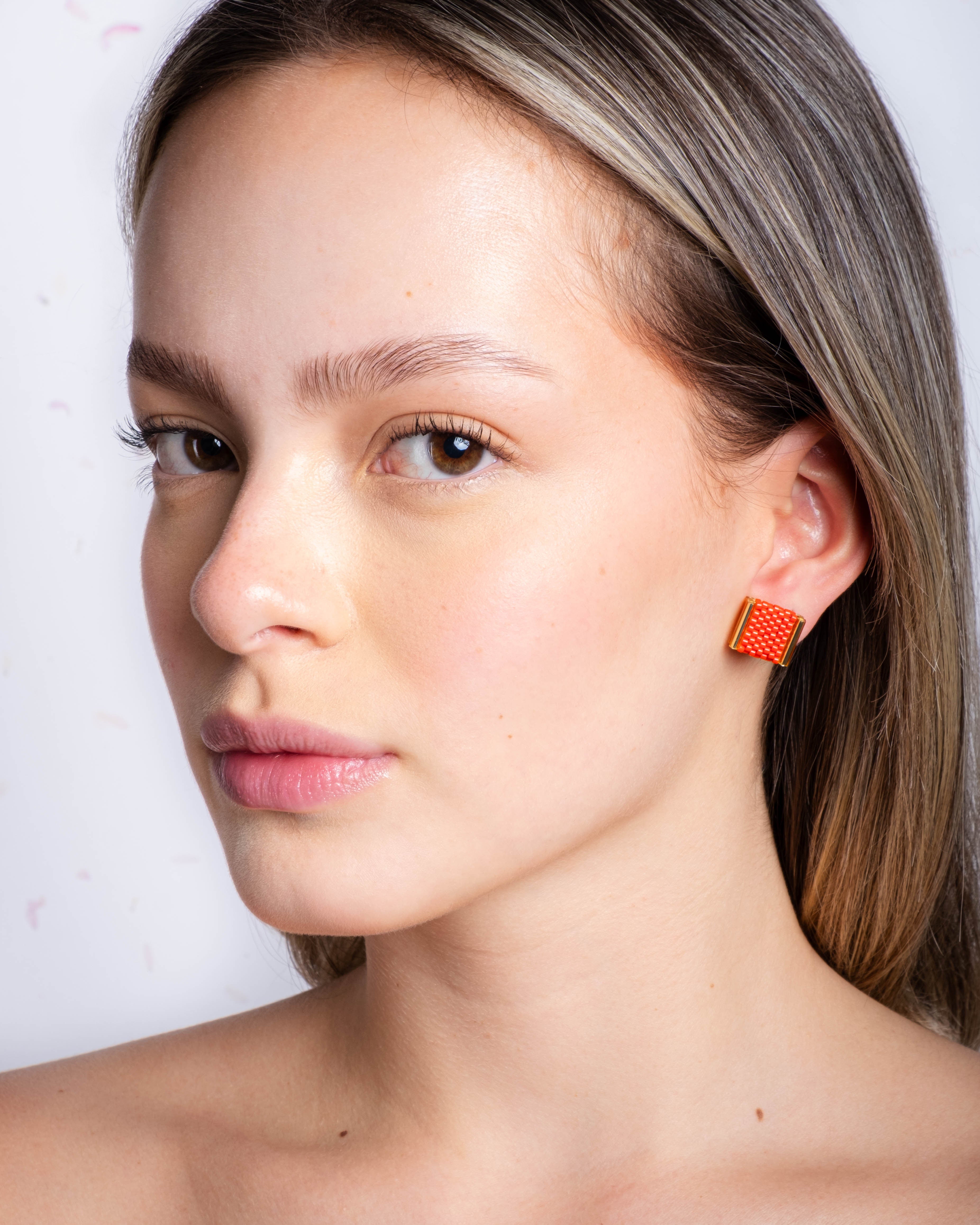 Beaded Handwoven Tulip Stud Packs - Salmon/Red