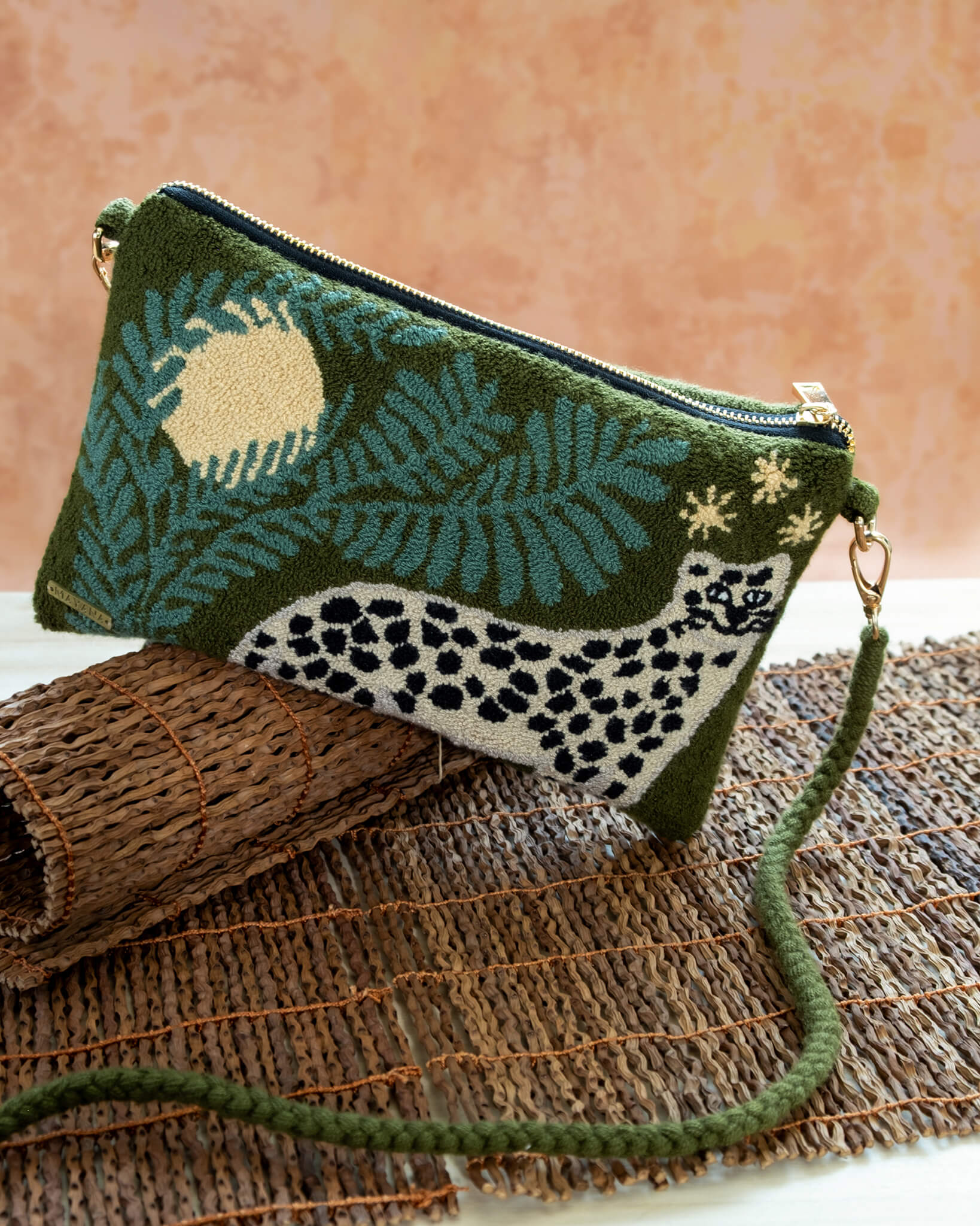 Woven Convertible Crossbody Aluna Bag (Jaguar)