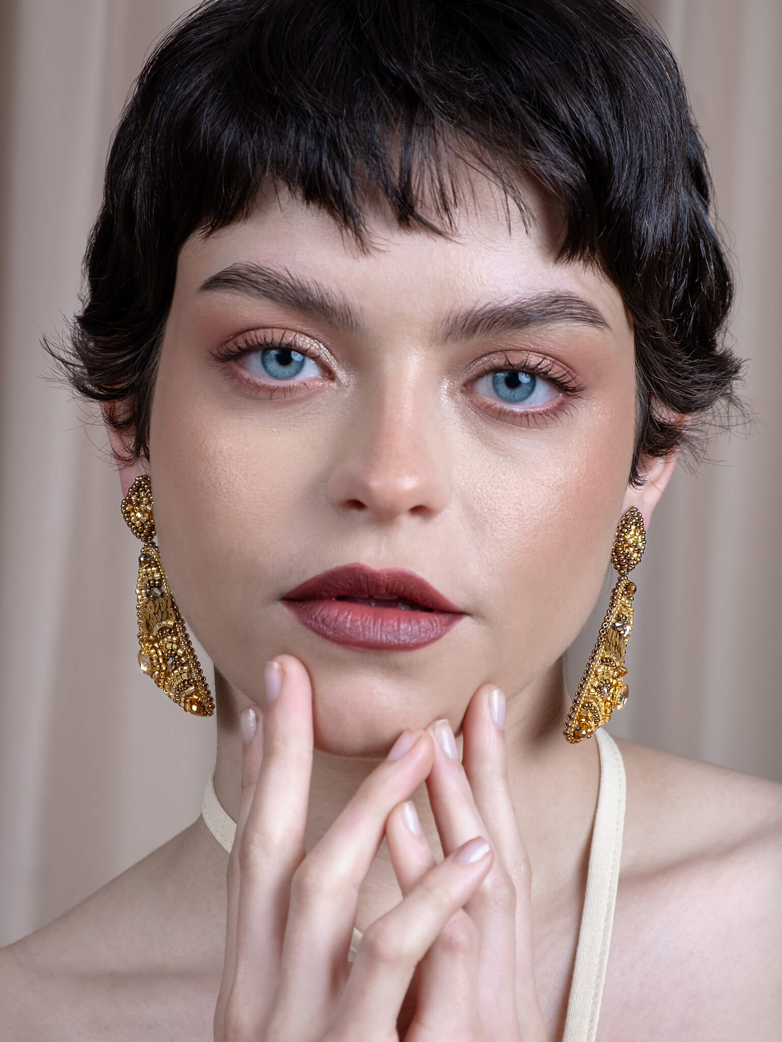 Elara Drop Earrings (Green)